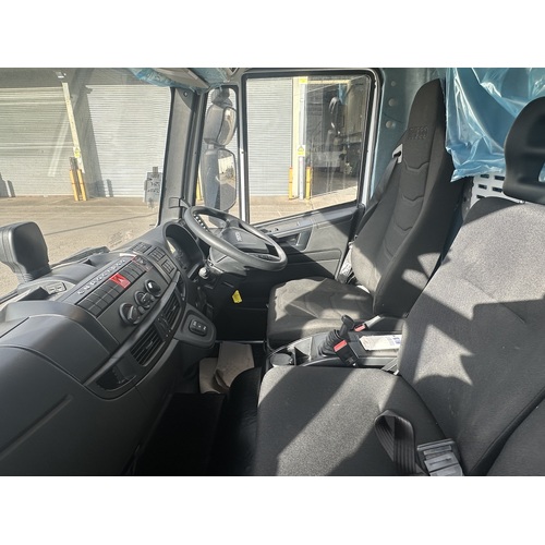 IVECO Eurocargo Box